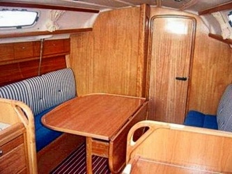 Dieses Bild hat ein leeres Alt-Attribut. Der Dateiname ist Yacht-207-4.jpg