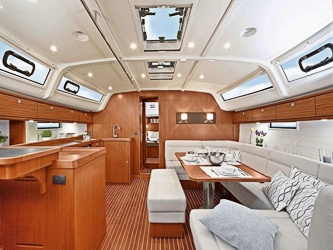 Dieses Bild hat ein leeres Alt-Attribut. Der Dateiname ist Yacht-254-2.jpg