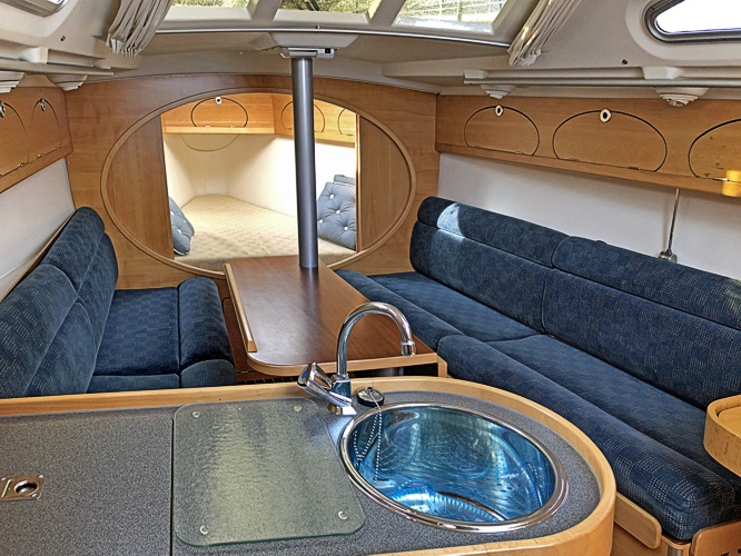 Dieses Bild hat ein leeres Alt-Attribut. Der Dateiname ist Yacht-309-3.jpg