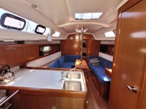 Dieses Bild hat ein leeres Alt-Attribut. Der Dateiname ist Yacht-312-3-1.jpg