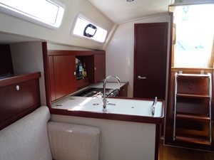 Dieses Bild hat ein leeres Alt-Attribut. Der Dateiname ist Yacht-78-3.jpg